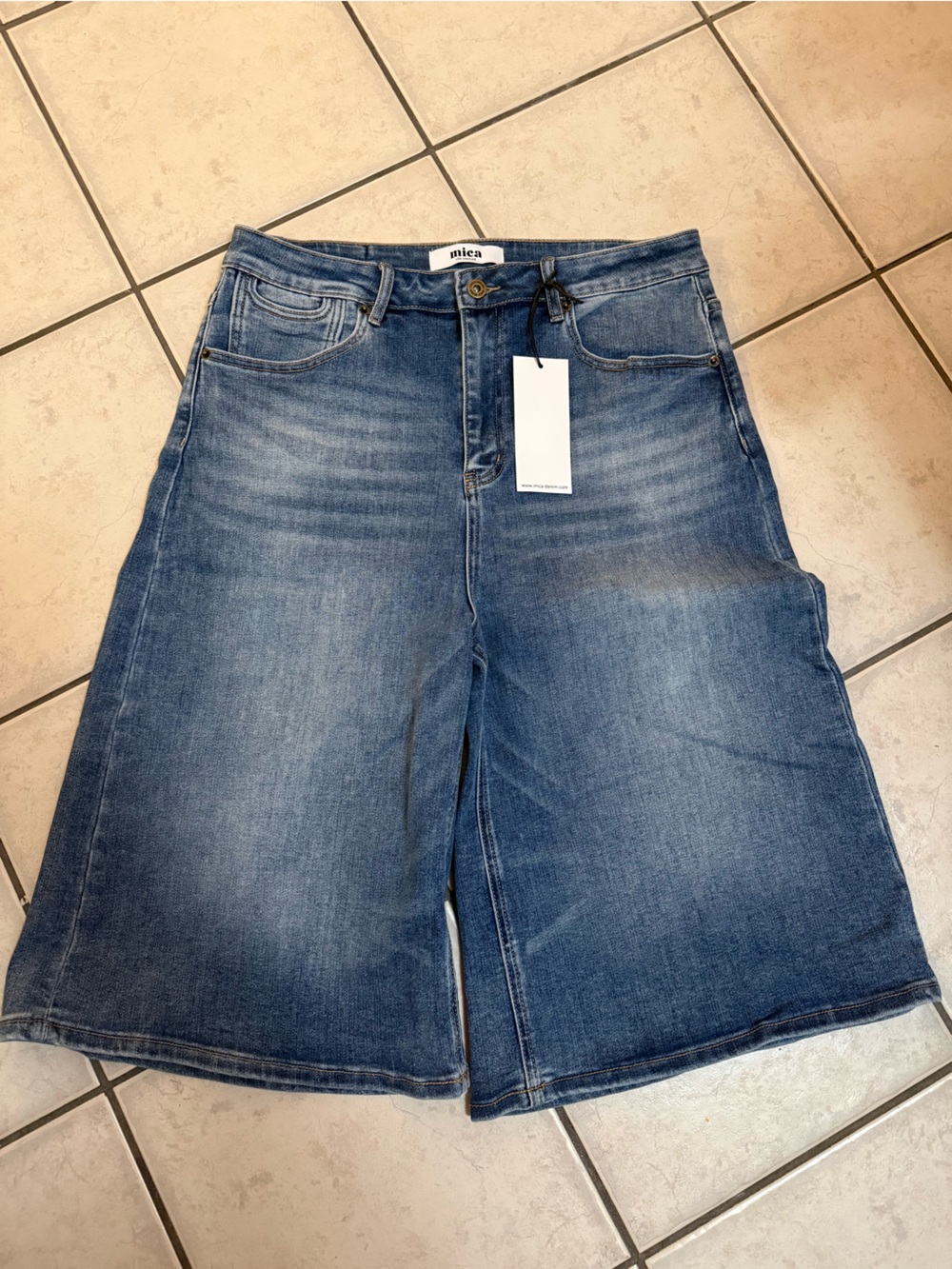 Mica Women's Blue Denim Wide-leg Jorts XL NWT